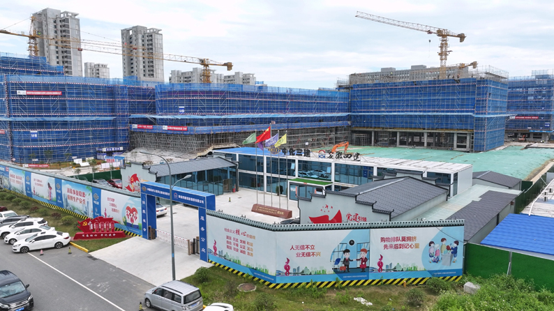 中化三建承建的合肥市繁華學校項目榮獲“安徽省建筑安全生產標准化示范工地”(图1)