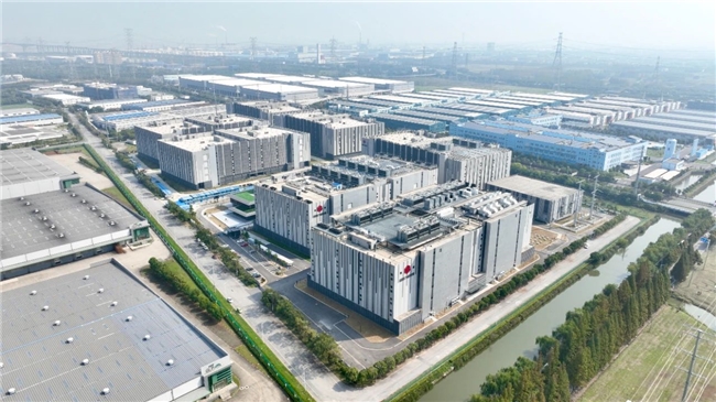 万国数据发布2024年第四季度及全年财报——全年收入破百亿人民币成功发行国内数字基建领域首单ABS(图1)