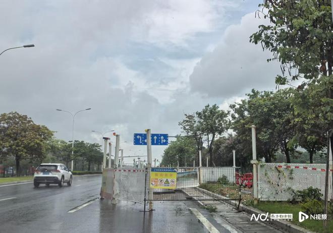 珠海珠峰大道管网工程围蔽三年未完工基坑1周吞两车夺一命(图5)