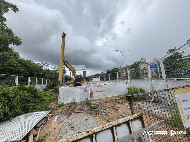 珠海珠峰大道管网工程围蔽三年未完工基坑1周吞两车夺一命(图4)