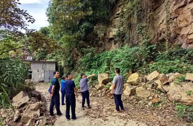 推进就矿找矿增储上产(图2)