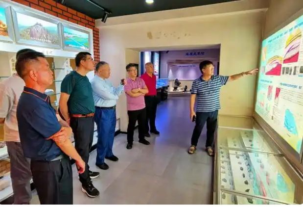 推进就矿找矿增储上产(图1)