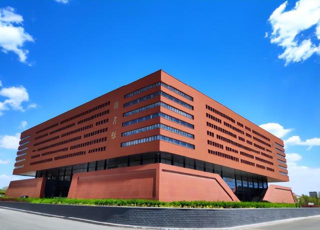 辽宁1所落寞的大学从全国重点沦为四非高校现校名也一言难尽(图2)