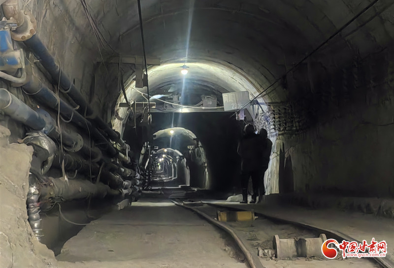 探访肃北矿业明珠见证产业腾飞盛景(图1)