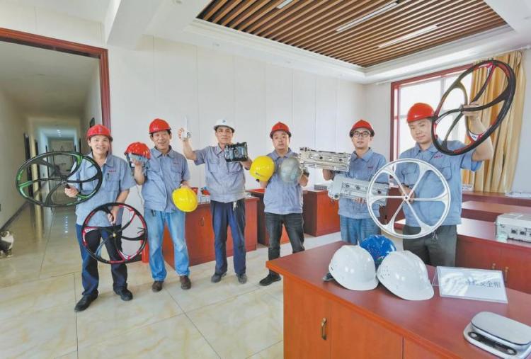 实干破局创新领航绿色铸魂——“十四五”时期陕西府谷县经济社会高质量发展回眸(图1)