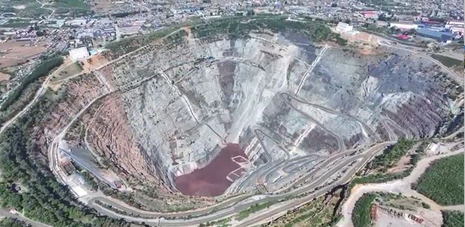 昔日“地球伤疤”的“美颜”逆袭丨只此青绿江山答卷(图3)