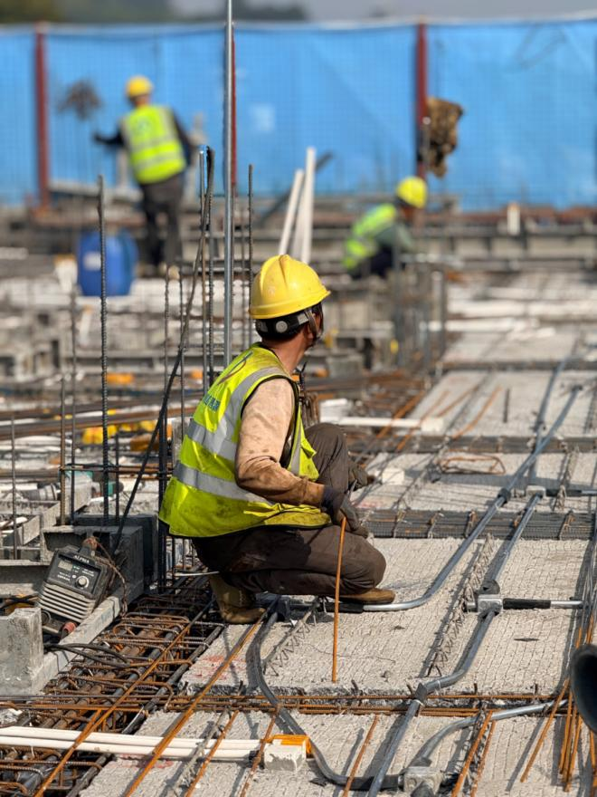 坚守一线抢春光中建海峡厦门湖里两大项目奋战“开门红”(图1)