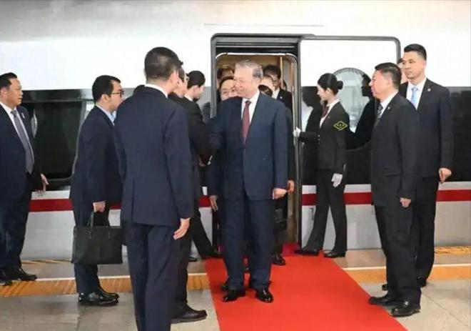 刚签德国大单就后悔？越南670亿高铁成烂摊子苏林转身赴华求救(图5)